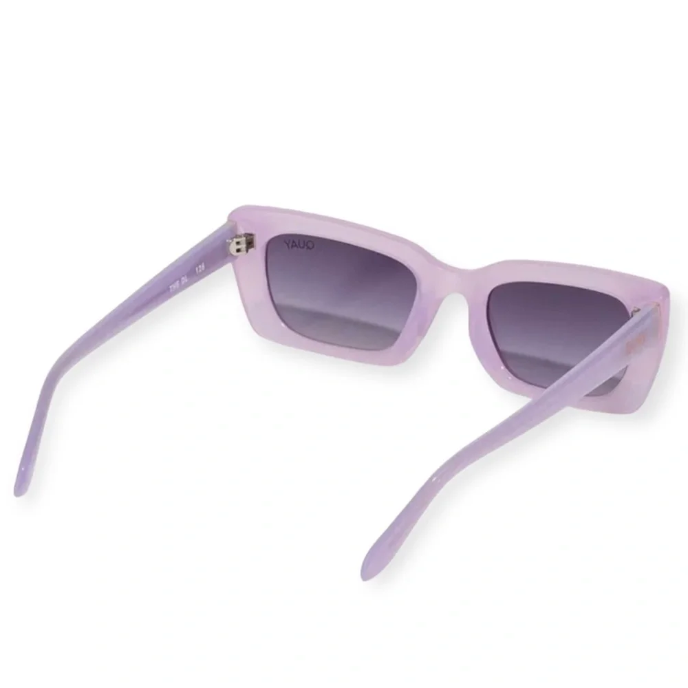 QUAY The DL Sunglasses Purple Frame Grey Lenses Retro Unisex NWT